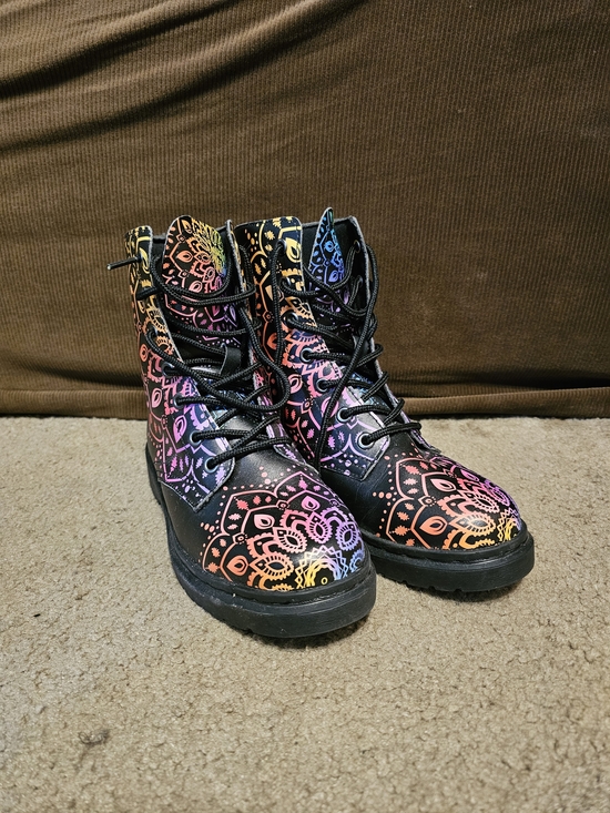 Yes We Vibe Shoes - Yes We Vibe Chakra Love Boots
